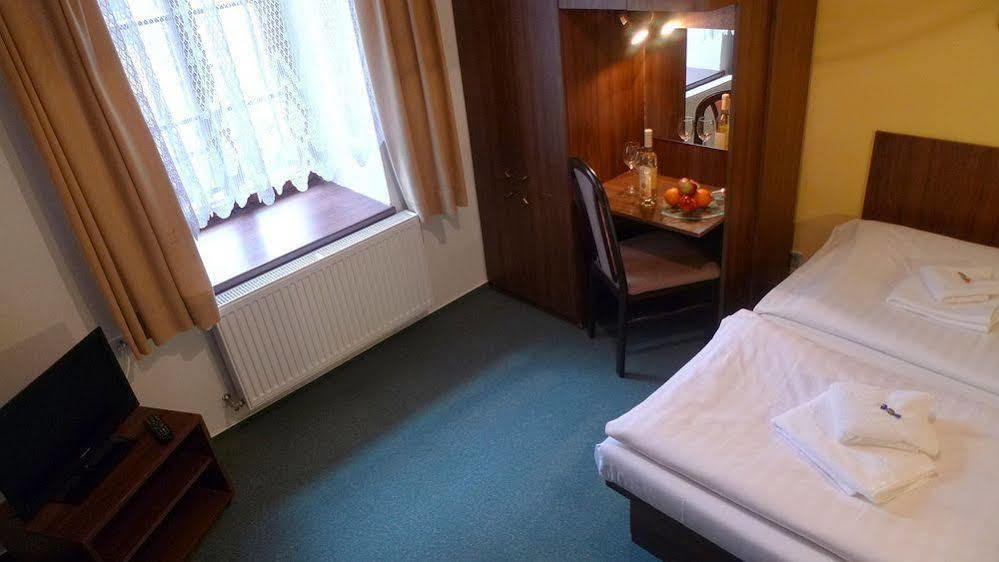 Hotel Pension City Pilzno Zewnętrze zdjęcie