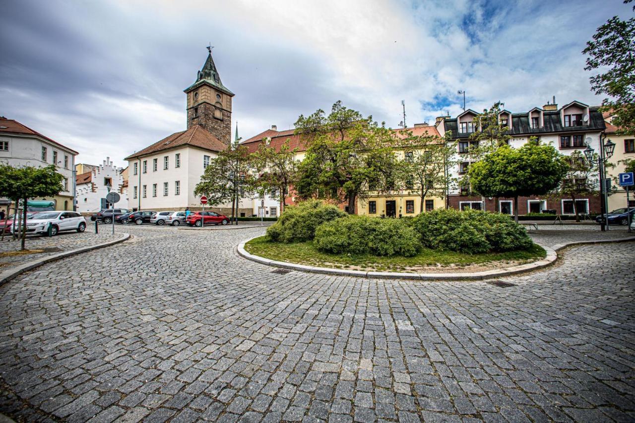 Hotel Pension City Pilzno Zewnętrze zdjęcie